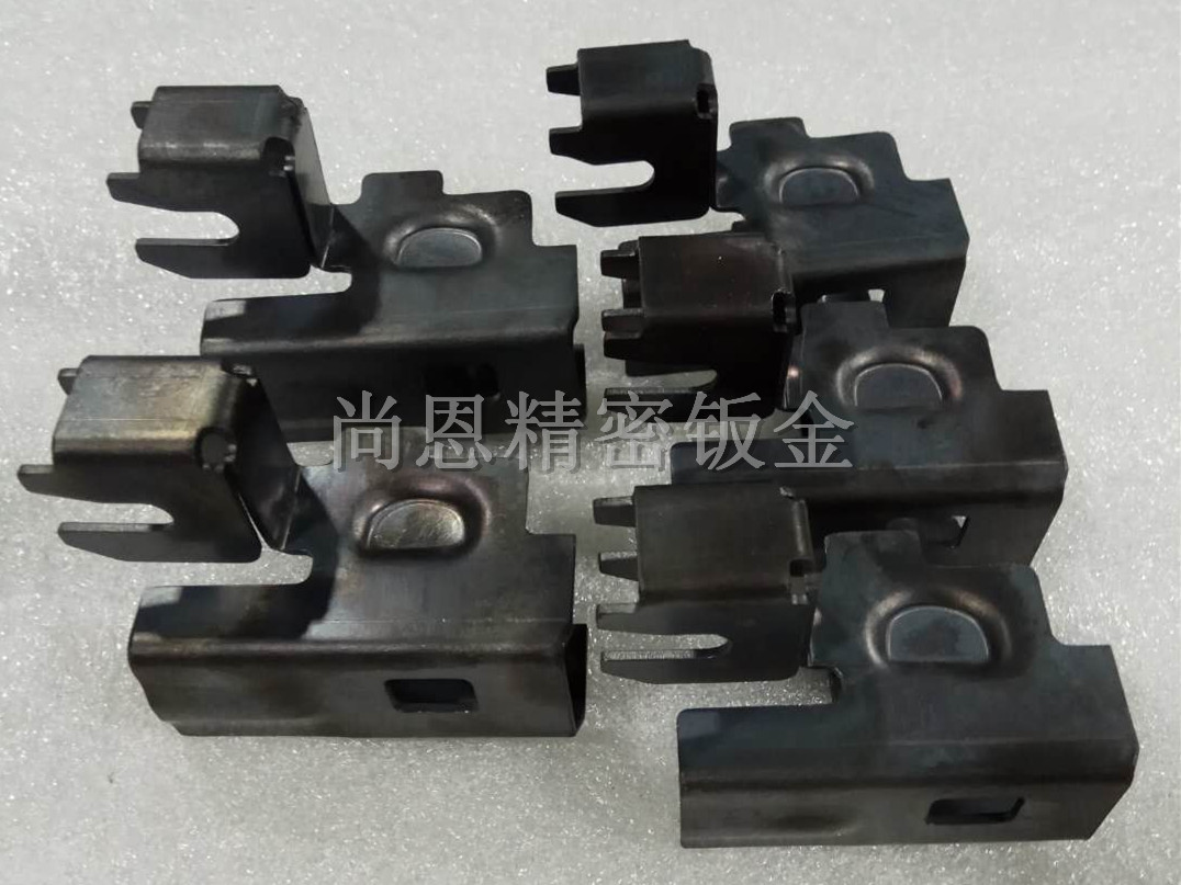 冷板，鍍鋅板，下料，折彎，噴粉，烤漆鈑金件